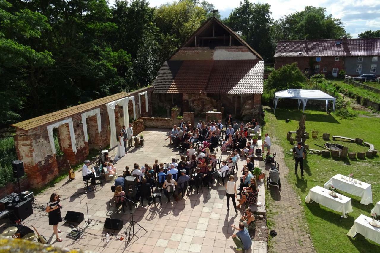 Gutshof Kehnert - Pension & Ferienwohnungen Exterior photo